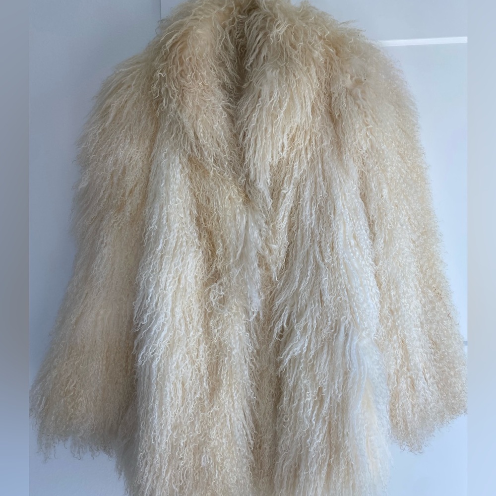 Vintage Cream Mongolian Lamb Fur Oversized Collared Coat / Jacket. - Picture 4 of 9